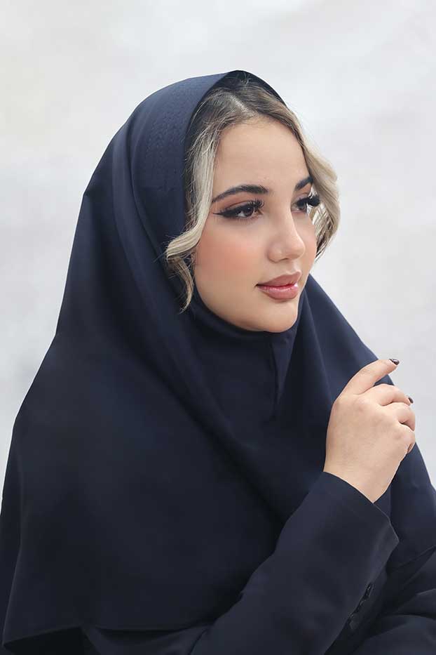 مقنعه ابر دوزی